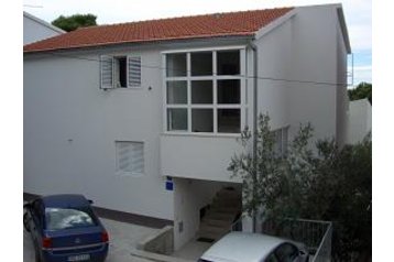 Privatan smeštaj Podgora 4